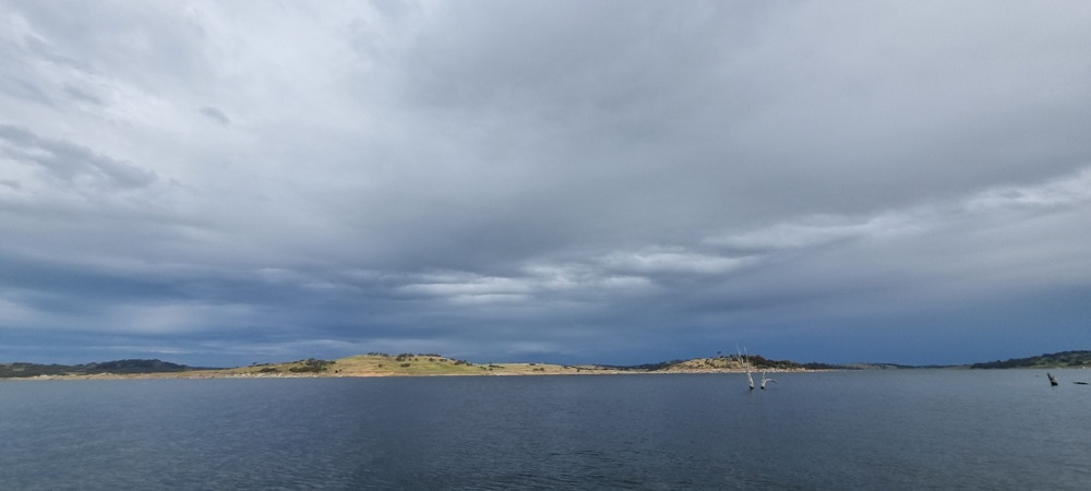 Snowy Mountains Lakes - Mid December Report