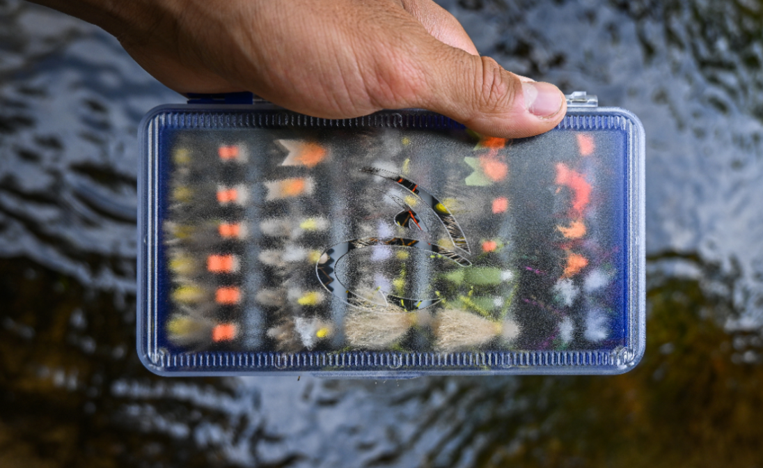 Fulling Mill Hopper Fly Box - Frosted Lid Fly Fishing Storage For 216 Flies